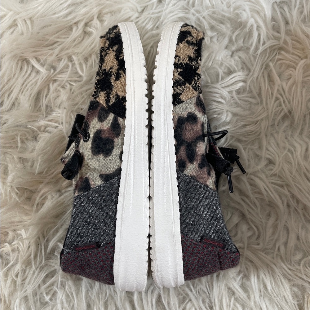 HEY DUDE Wendy Patchwork Java Animal Print Lightw… - image 9